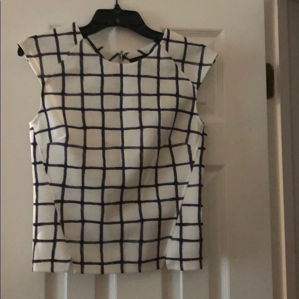 Elegant design top